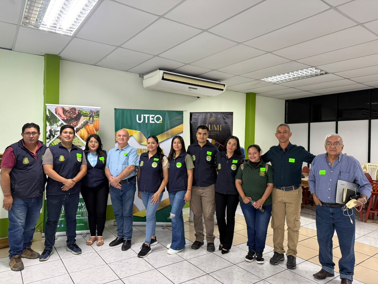 Reunión de trabajo junto a UTEQ